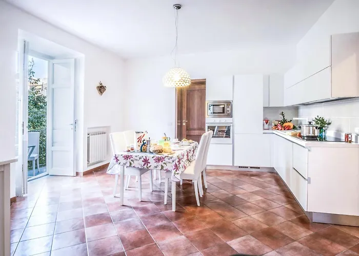 Апартаменты Amore Rentals - Maison Palazzo Correale Сорренто